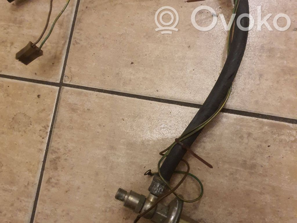 Volkswagen Golf II Capteur de pression de carburant 