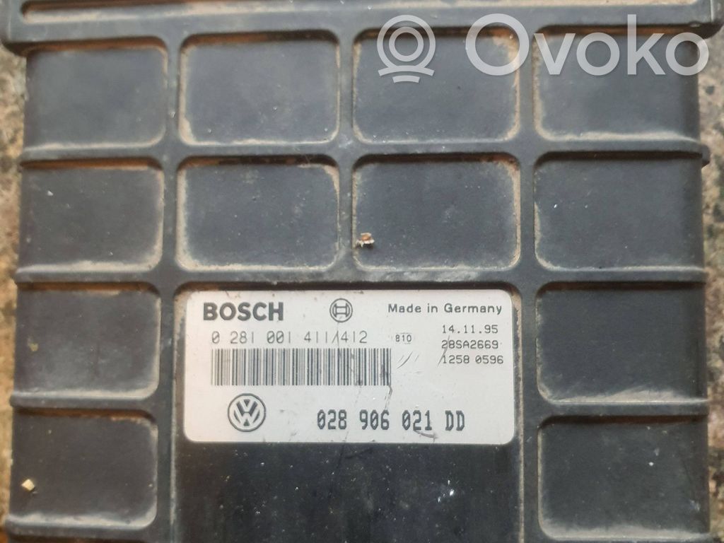 Volkswagen PASSAT B4 Engine control unit/module 