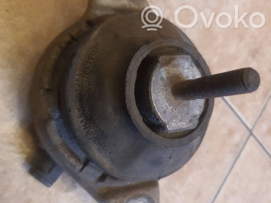 Engine mount bracket   443199381C,443199381E,443199382G