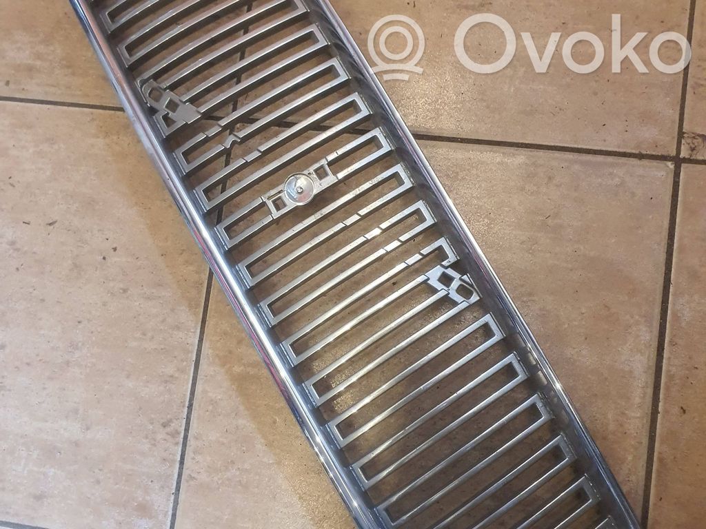 Volvo V50 Front grill 