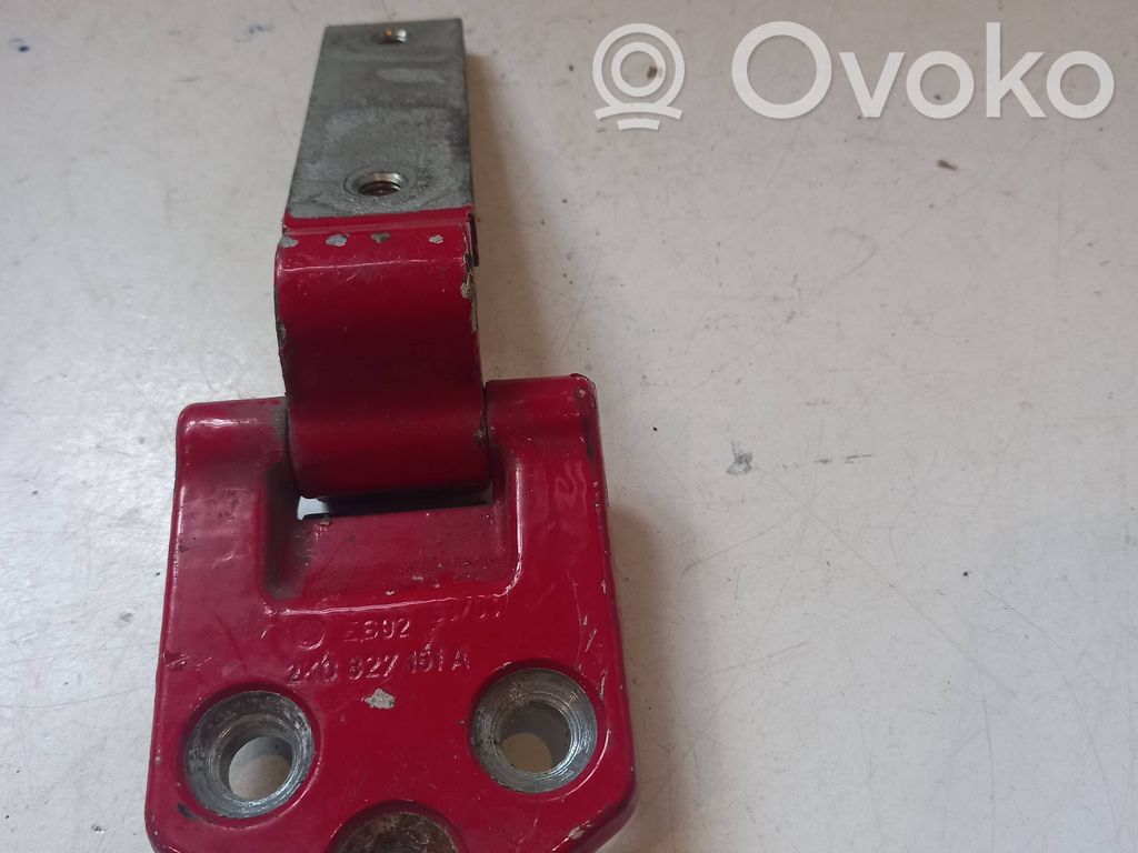 Volkswagen Caddy Tailgate/trunk/boot hinge 