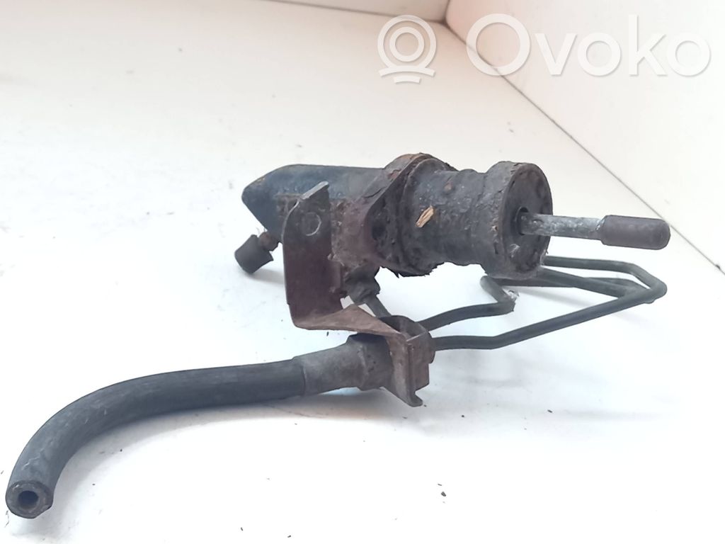 BMW 5 E34 Kupplungsnehmerzylinder 