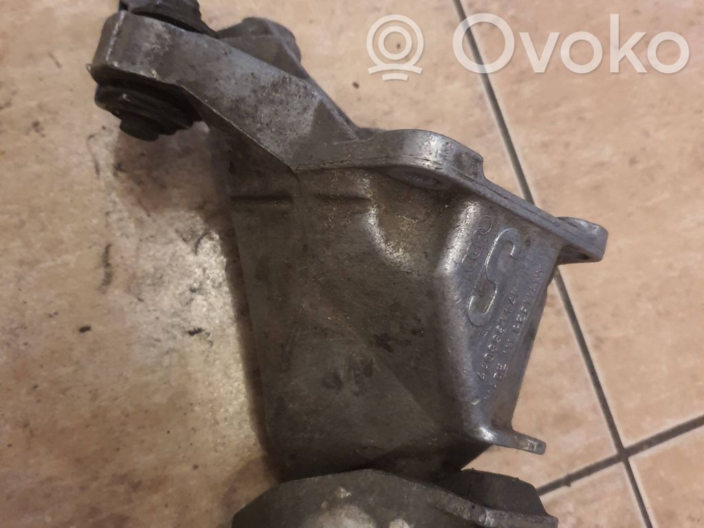 Audi 100 S4 C4 Gearbox mounting bracket 