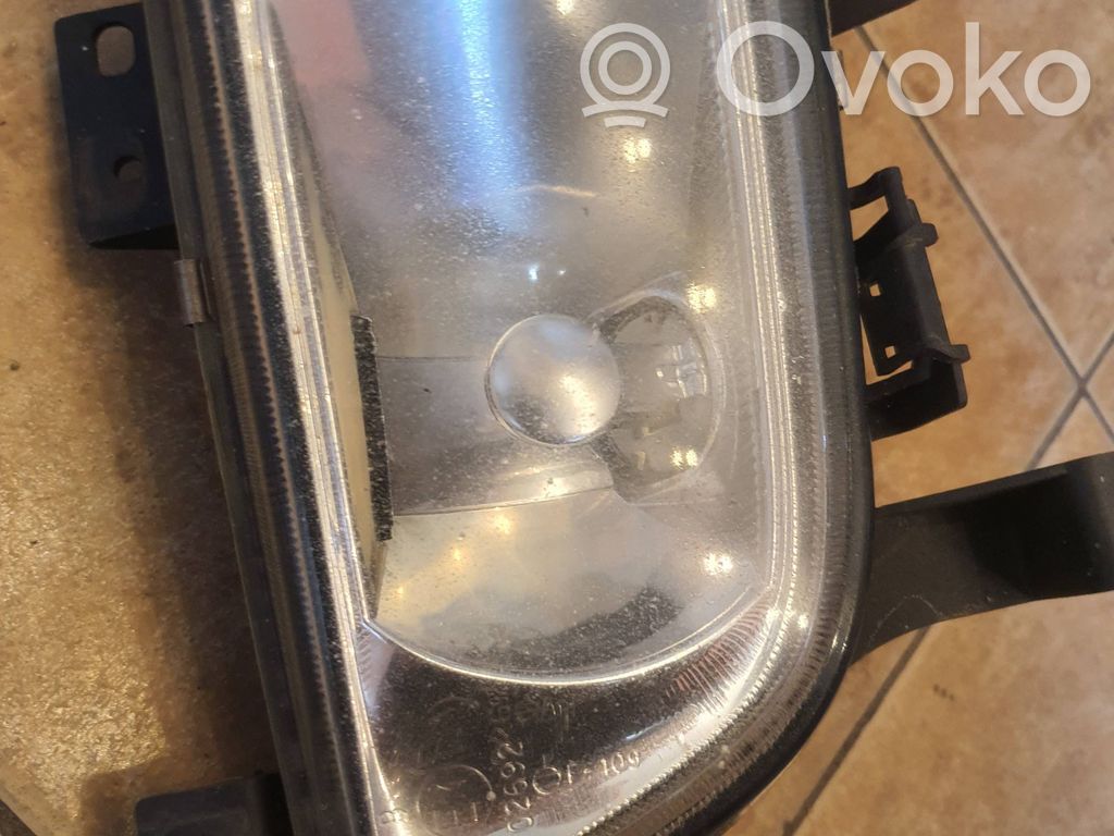Etusumuvalo   LE97A116,F014000049,B25G51680C,97018217