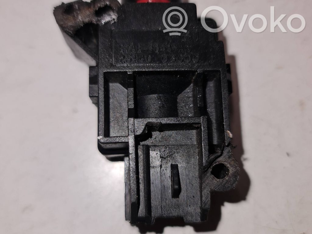 Ford Focus Fuel cut-off switch 