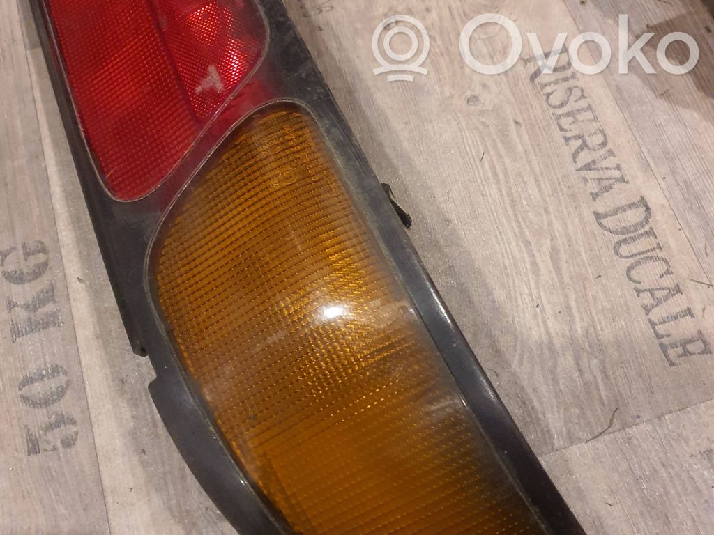 Ford Probe Galinis žibintas kėbule 