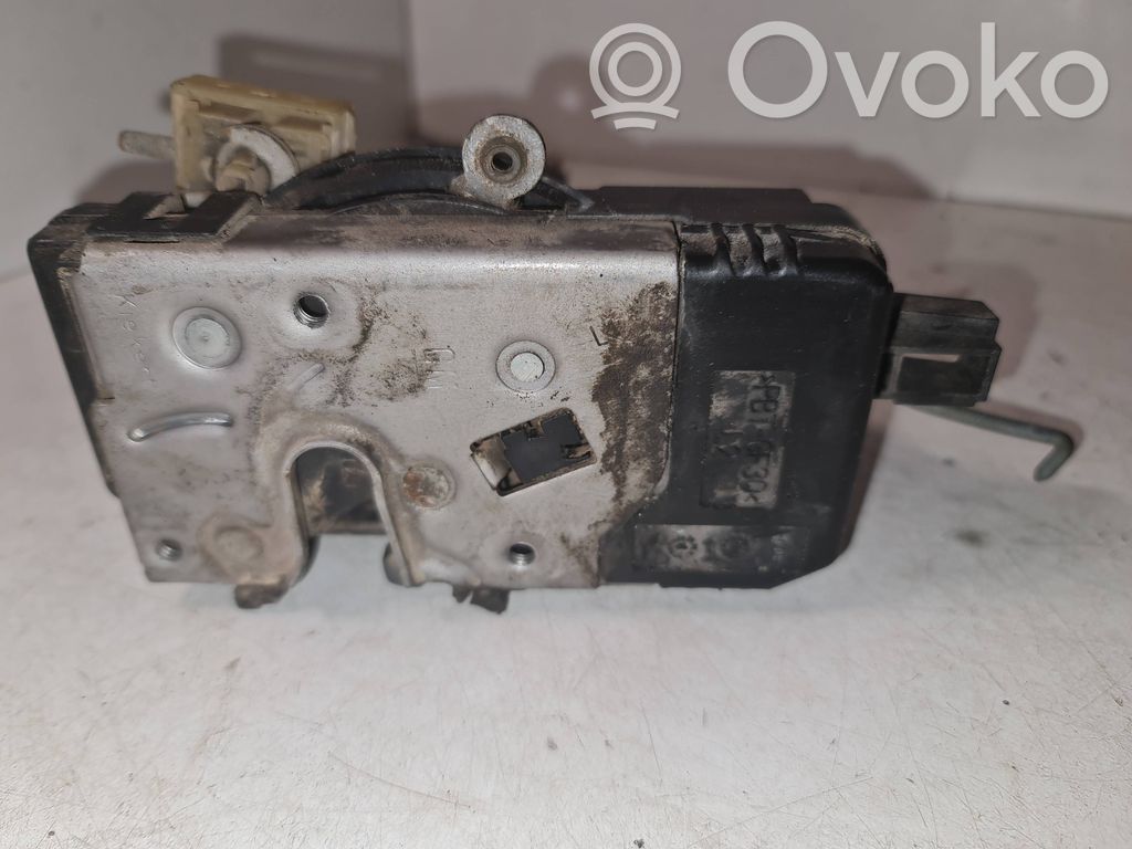 Opel Vectra C Etuoven lukko 