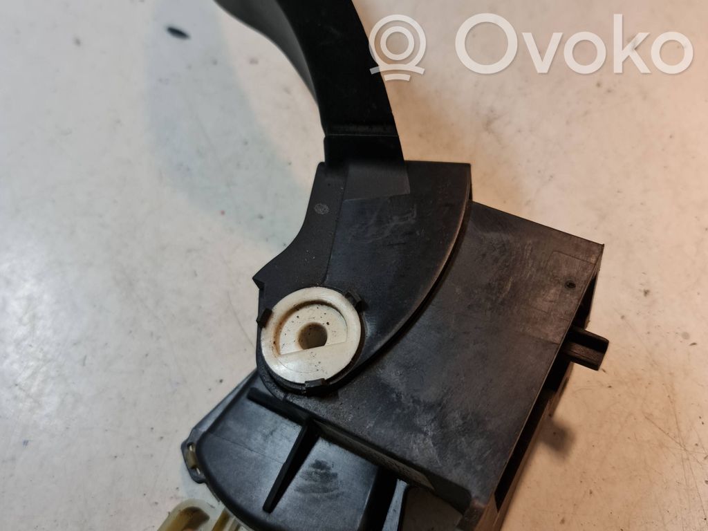 Ford Focus Accelerator throttle pedal 