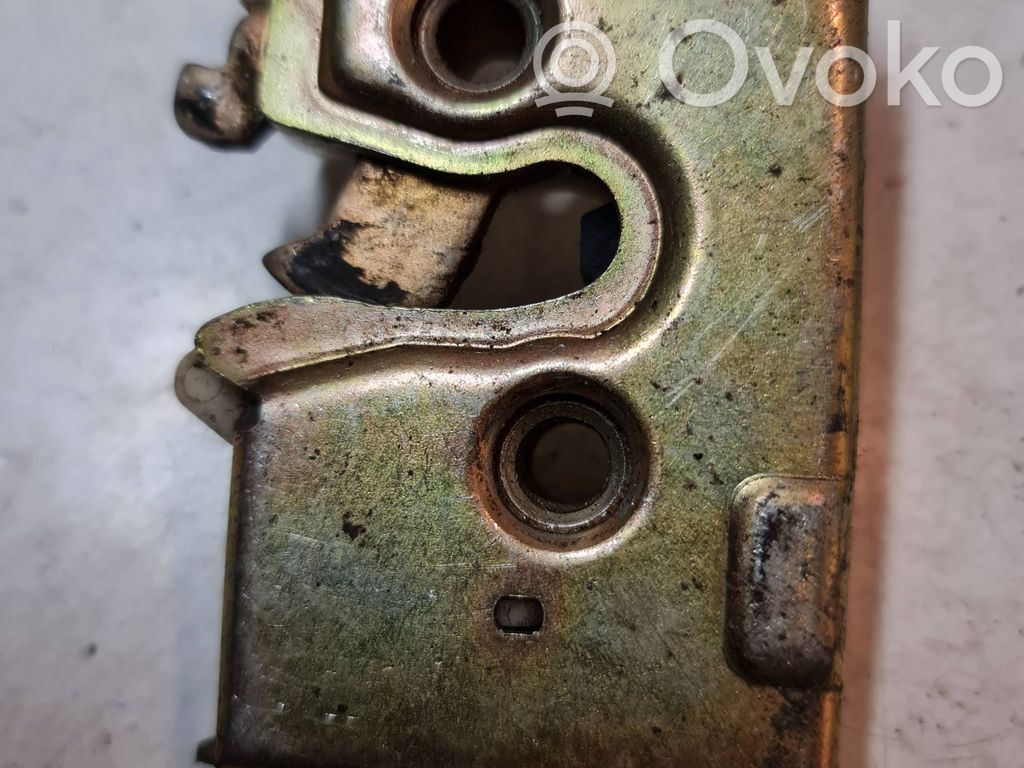 Audi 100 200 5000 C3 Serratura portiera posteriore 
