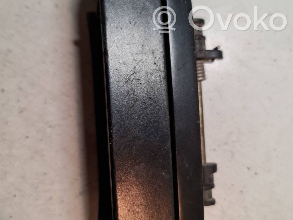Manecilla externa puerta trasera   893839205A,44383920