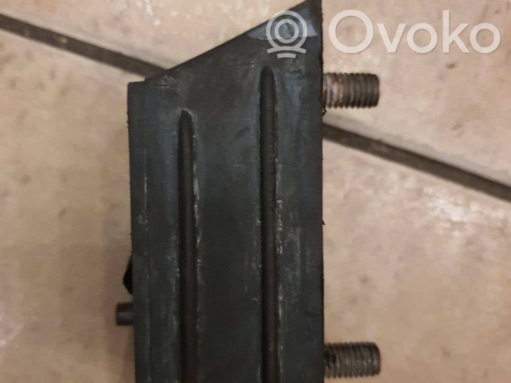 GAZ 24-10 Variklio pagalvė 
