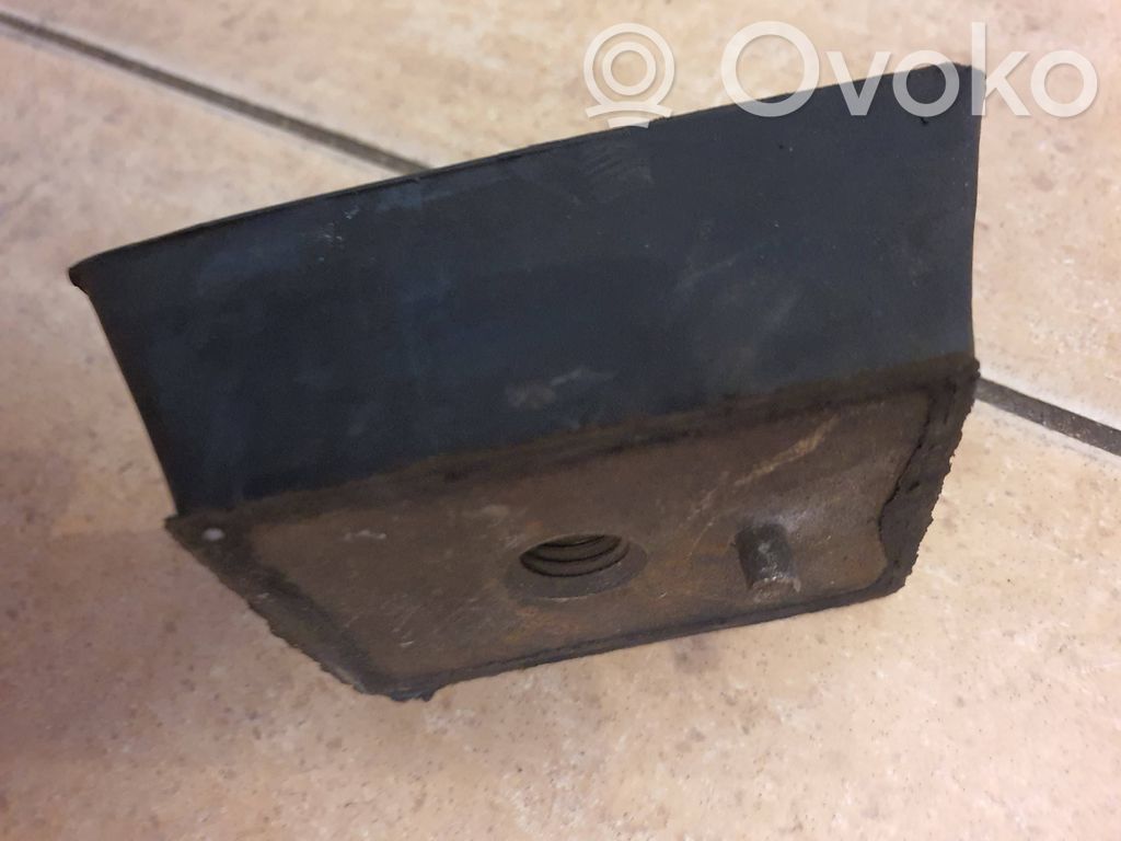 GAZ 21 Variklio pagalvė 