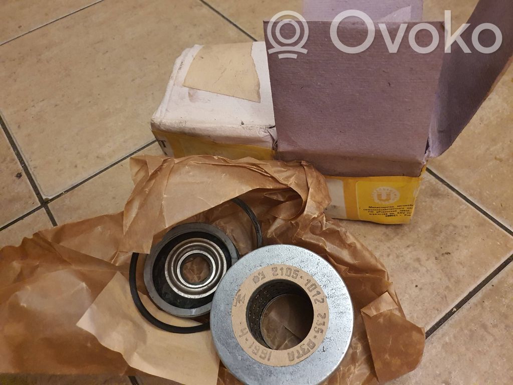 VAZ 2101 Oil filter mounting bracket 