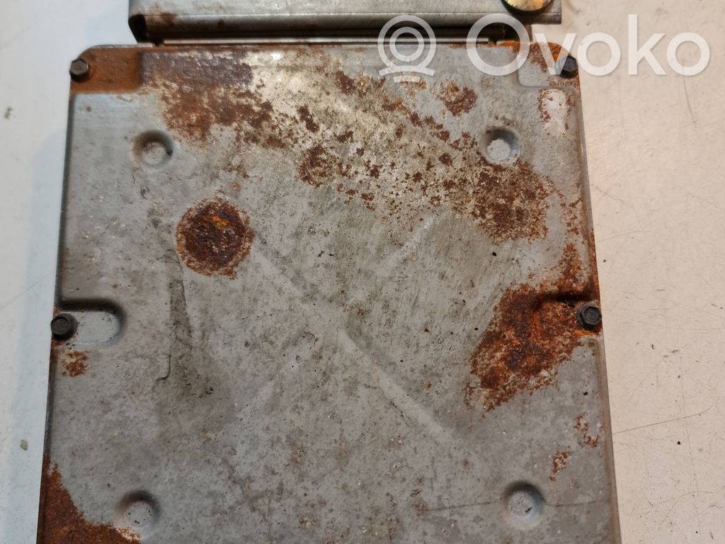 Moottorin ohjainlaite/moduuli   98AB12A532