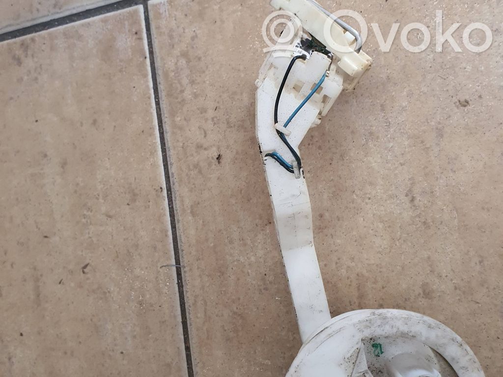 Audi A6 S6 C5 4B Sensor de nivel de combustible 