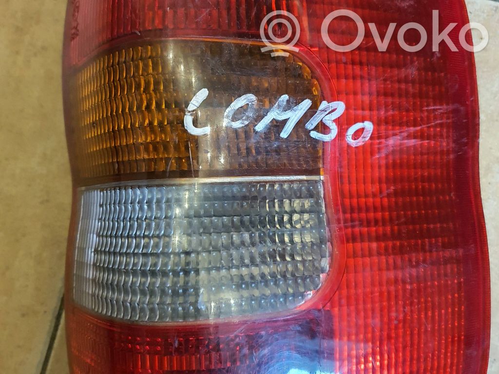 Luz trasera/de freno   E95049