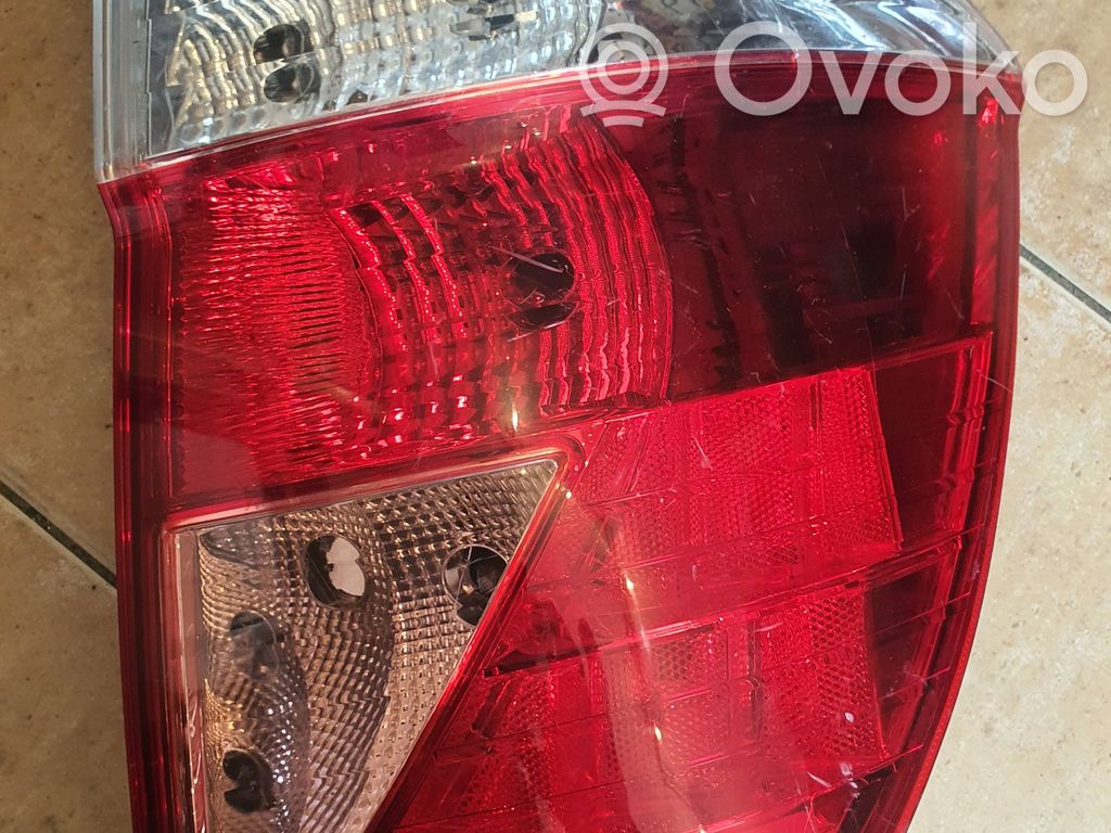 Honda FR-V Lampa tylna 