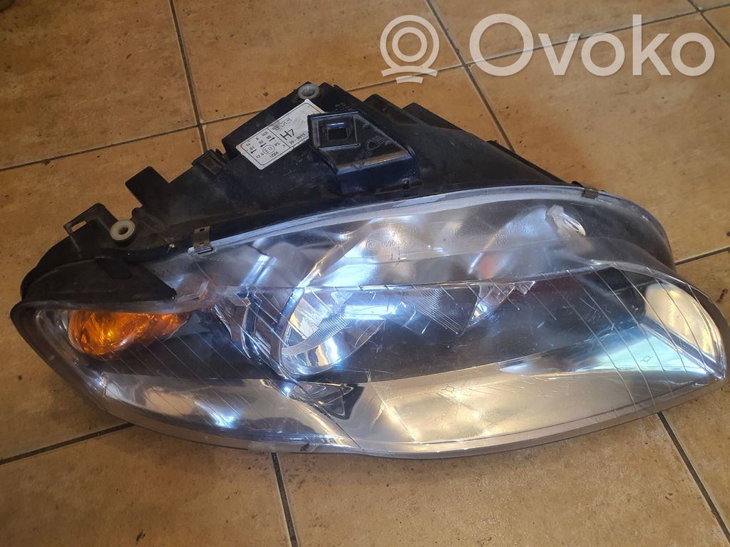 Audi A4 S4 B7 8E 8H Headlight/headlamp 