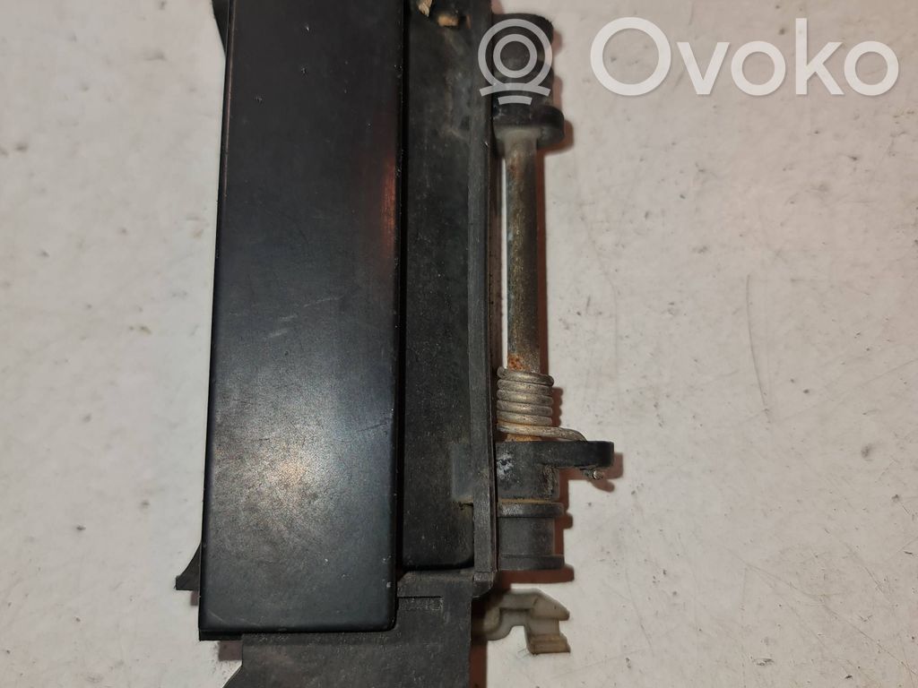 Audi 80 90 B3 Klamka zewnętrzna drzwi 