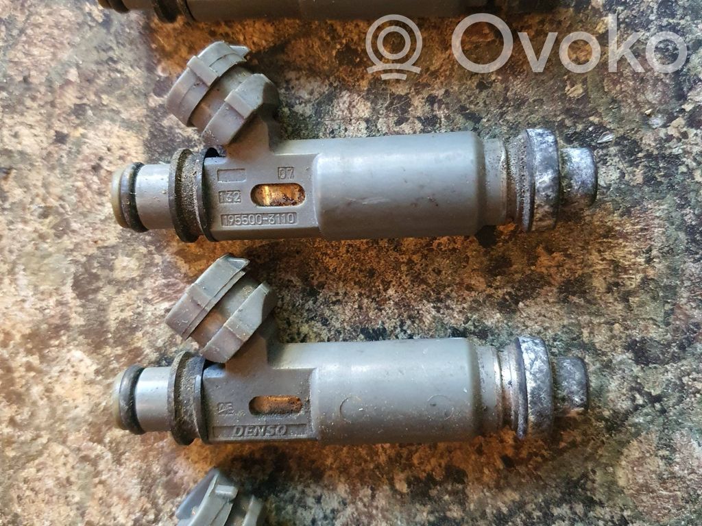 Inyector de combustible   1955003110