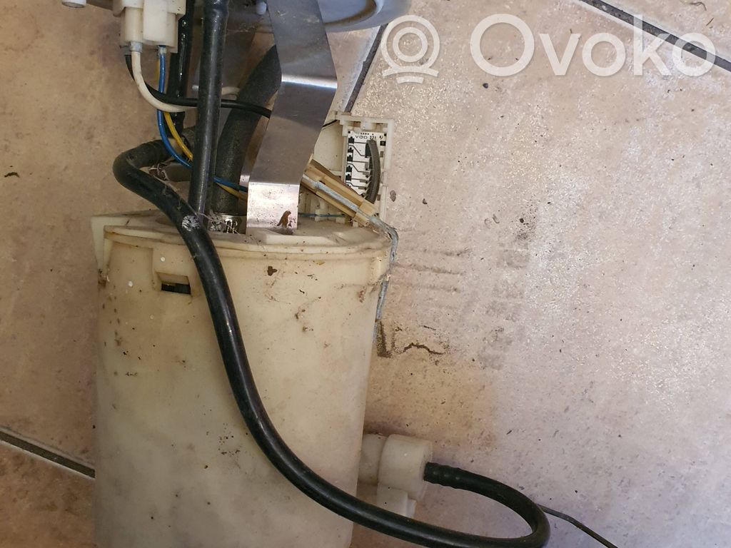 Saab 9-3 Ver1 Bomba interna de combustible 