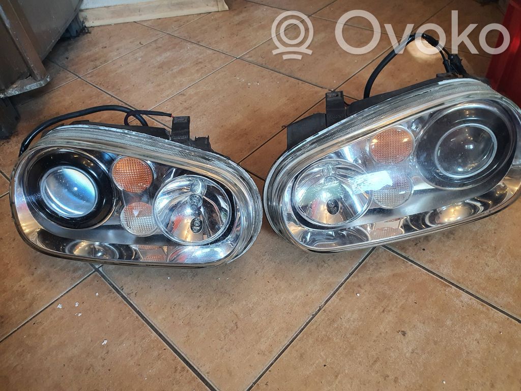 Volkswagen Golf IV Lampy przednie / Komplet 
