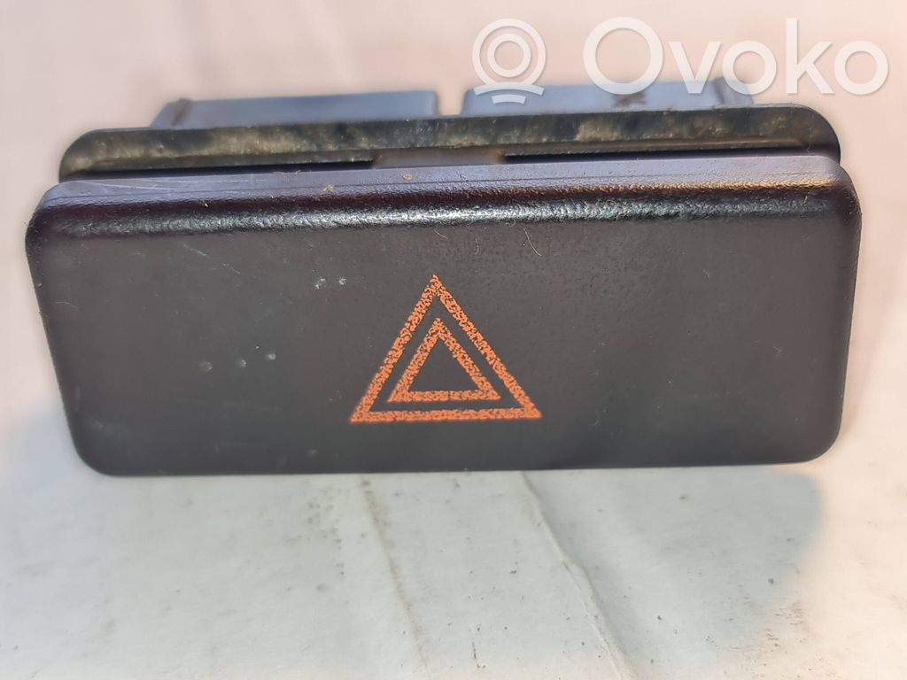 BMW 5 E34 Schalter Warnblinkanlage 