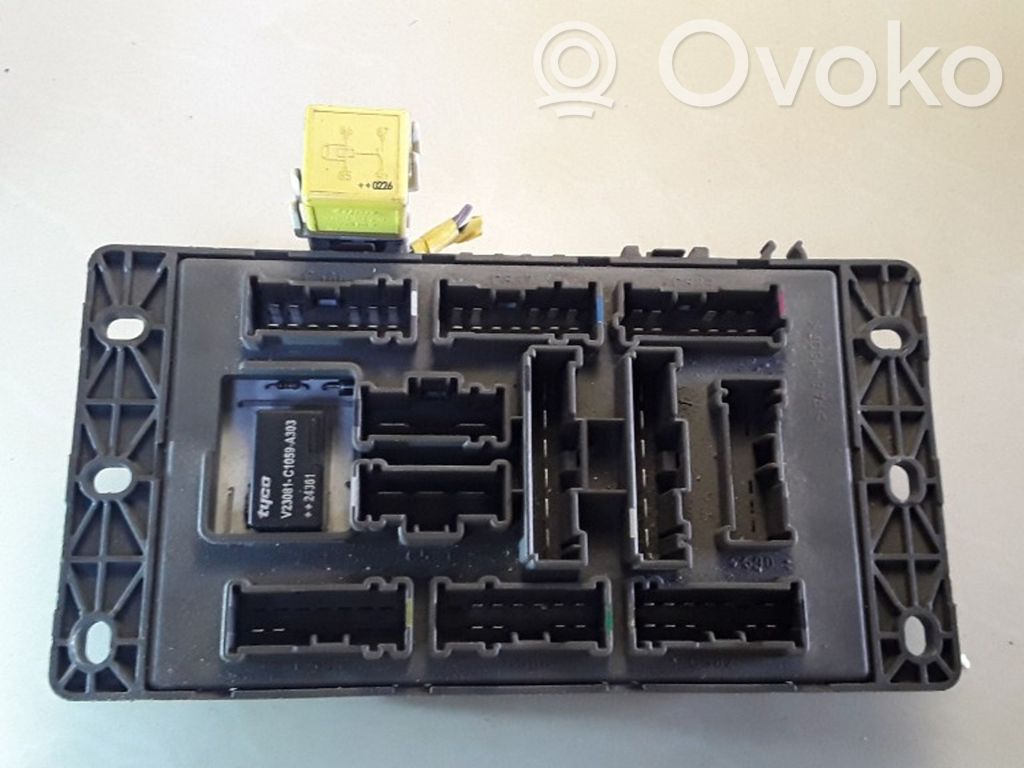 Fuse module   518174800,120434131102