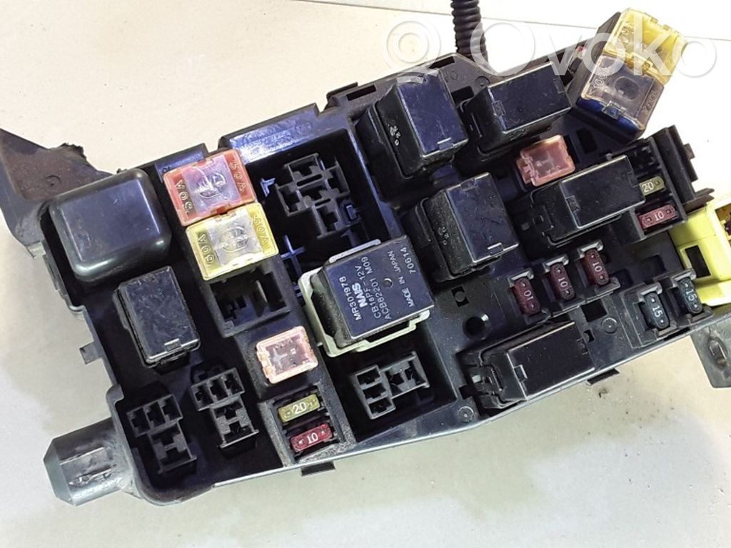 Módulo de fusible   MR301978,MB629085