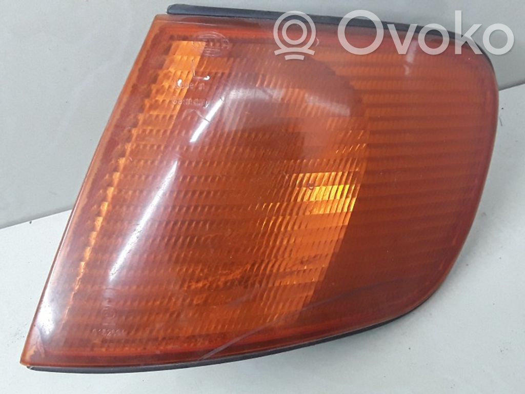 Audi 100 S4 C4 Front indicator light 