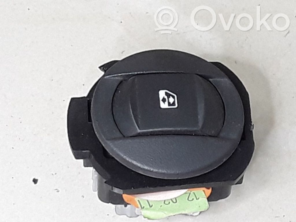 Renault Vel Satis Electric window control switch 