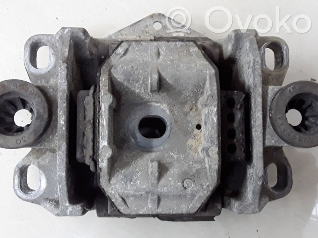 Ford Mondeo Mk III Gearbox mount 