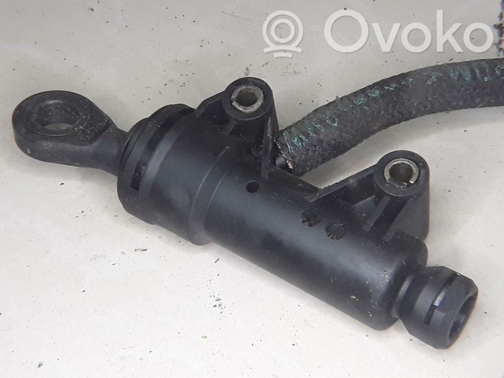 BMW 5 E39 Cilindro maestro de embrague 