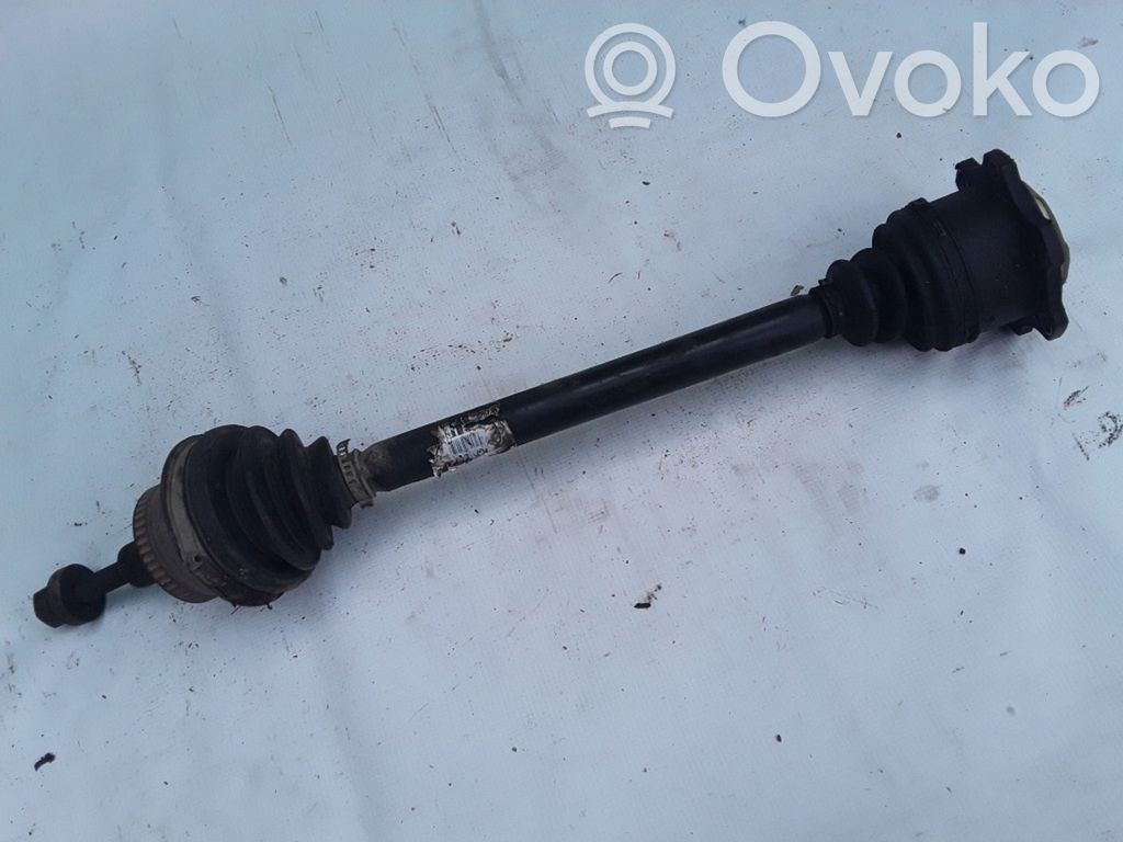 Etuvetoakseli   8D0407271
