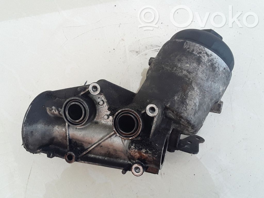 Opel Astra H Oil filter mounting bracket 