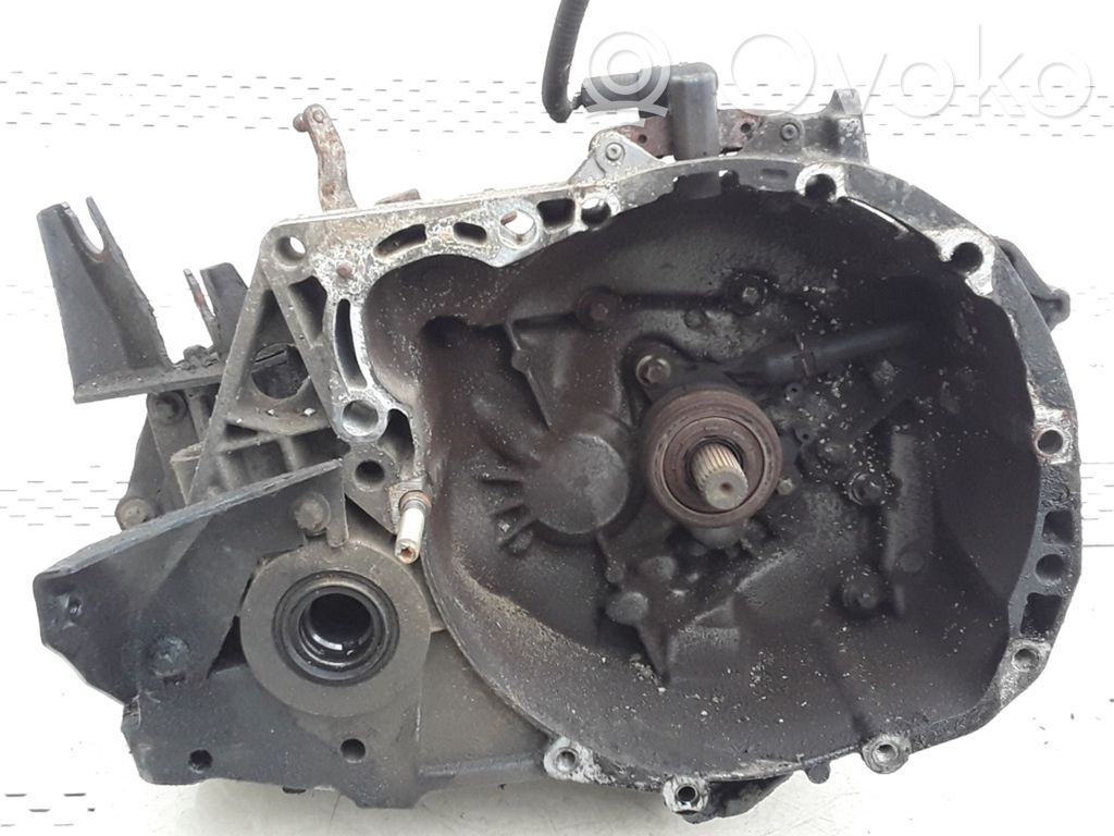 Nissan Micra Boîte de vitesses manuelle à 5 vitesses 