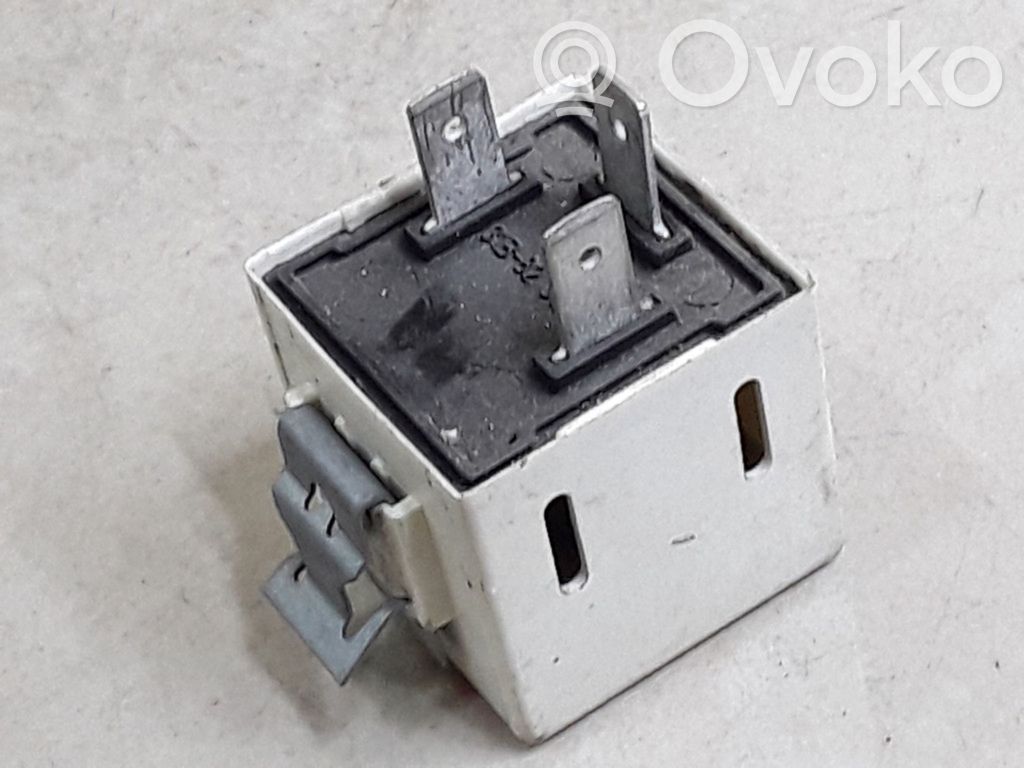 Other relay   93AG13150AA,72LF002