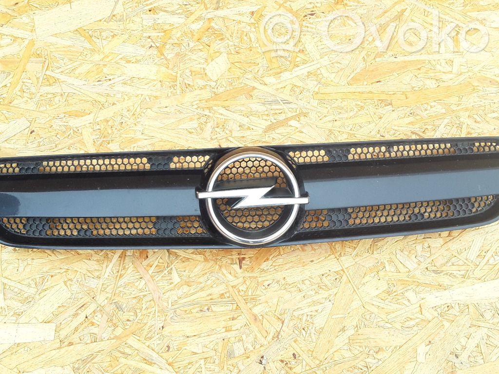 Opel Signum Etusäleikkö 