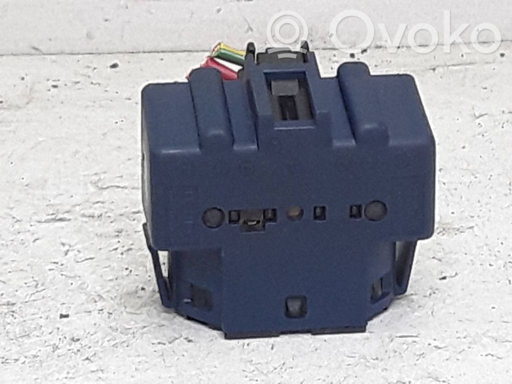 Ford Focus Ignition lock contact 