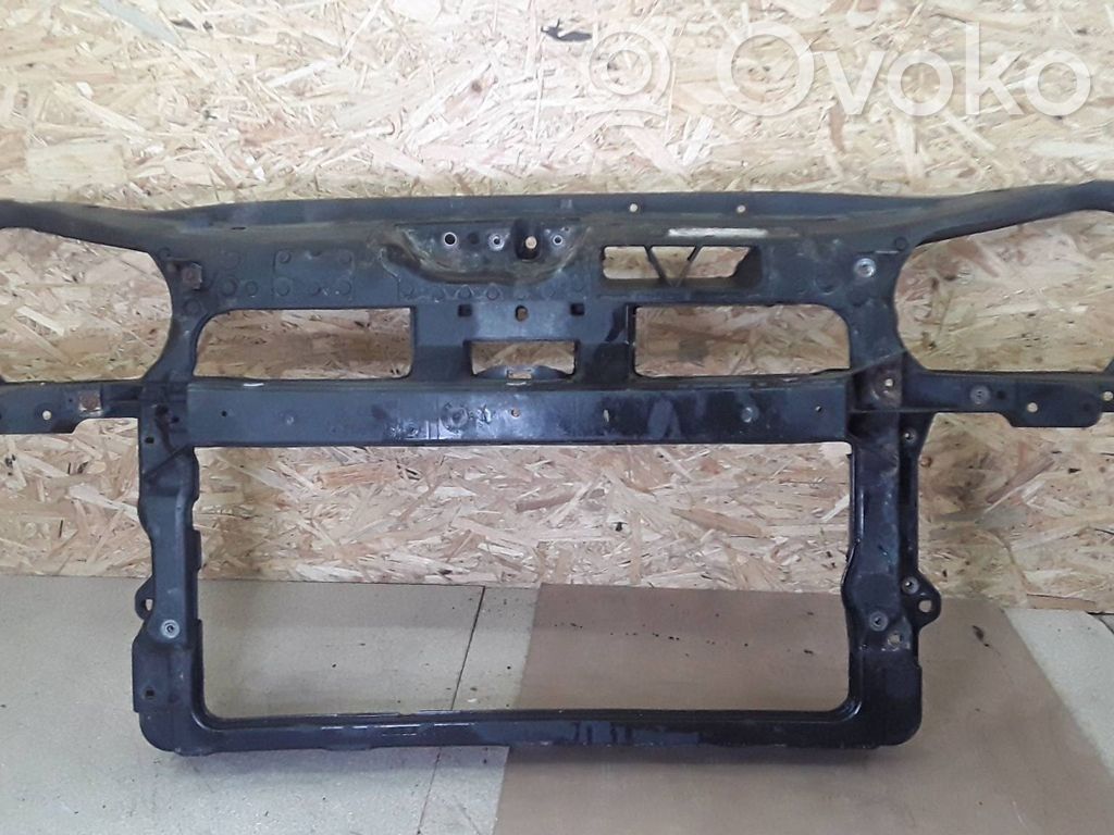 Volkswagen Polo Radiatorių panelė 