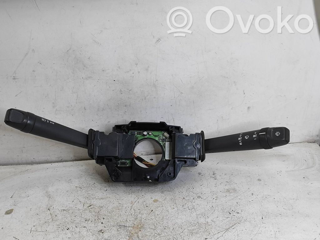 Volvo S80 Wiper turn signal indicator stalk/switch 