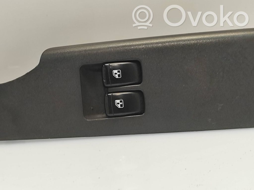 Chevrolet Aveo Electric window control switch 