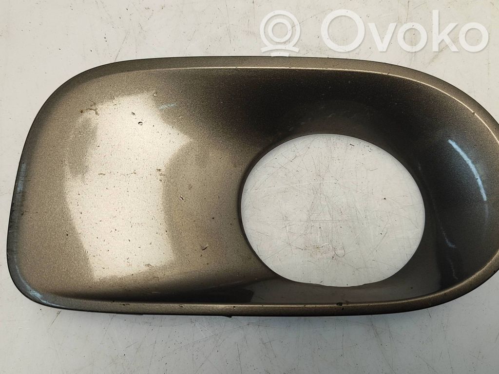 Etusumuvalon ritilä   7111763