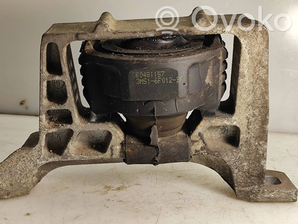 Volvo S40 Engine mount bracket 