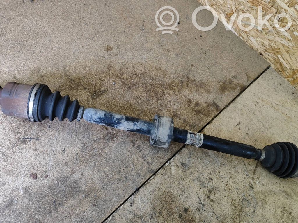 Opel Corsa D Priekinis pusašis 