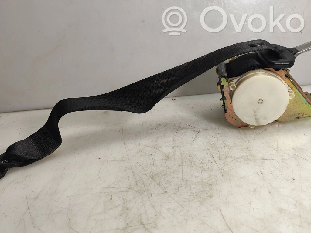 BMW X3 E83 Cinturón trasero 