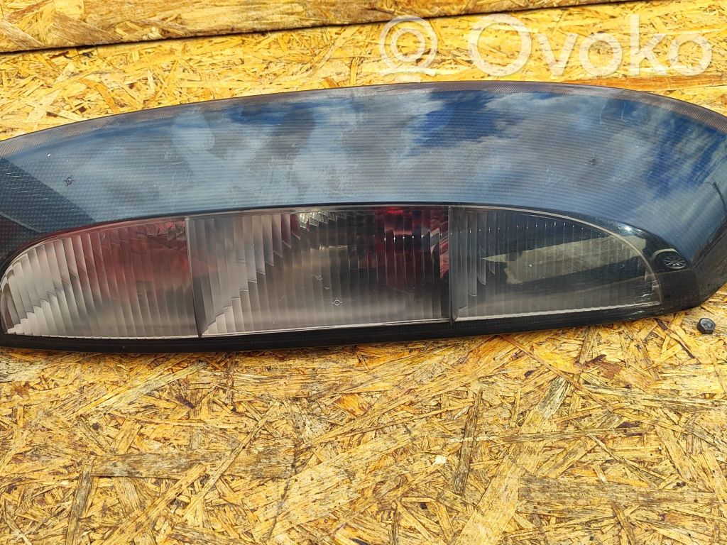 Opel Corsa C Aizmugurējais lukturis virsbūvē 