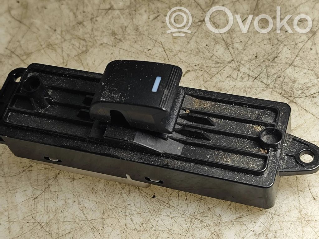 Mazda 6 Electric window control switch 