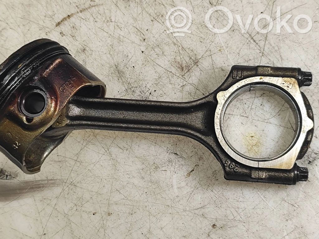 Opel Cascada Pistón con biela 