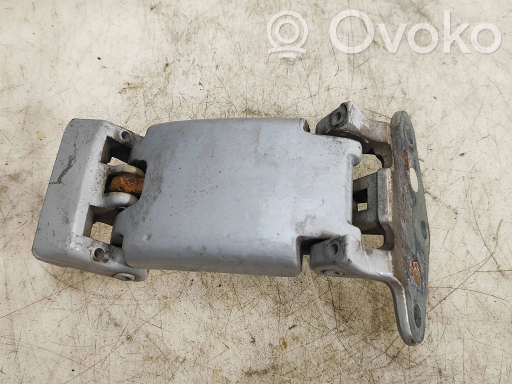 Iveco Daily 6th gen Loading door upper hinge 